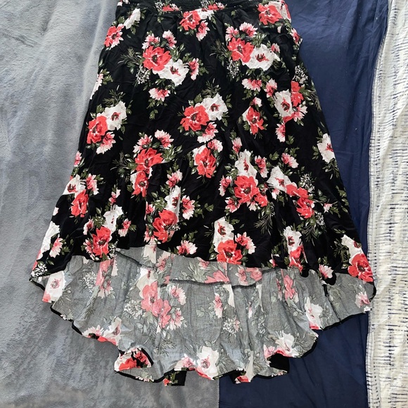 Torrid Floral off shoulder Smocked Hi-Lo Maxi Dress 3 - Picture 3 of 4